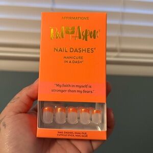 Red Aspen Orange Nail Dashes